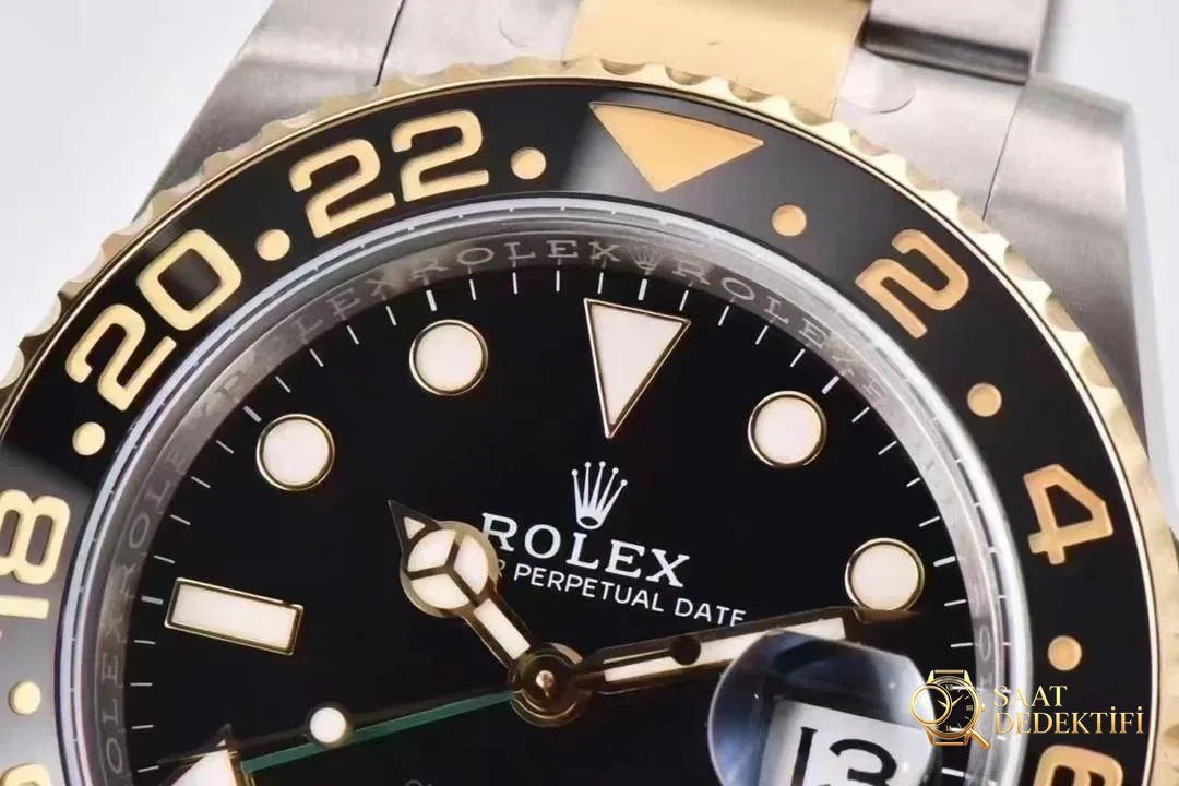 Gerçek-replika karşılaştırması: Clean Rolex iki renk (çelik-altın) GMT-Master 116713 replika saat - Tepe Koruması ve Ayar Fonksiyonu