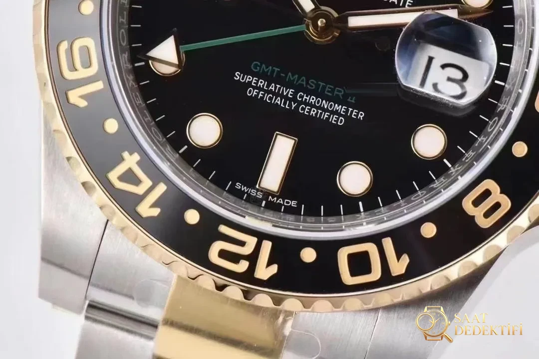 Gerçek-replika karşılaştırması: Clean Rolex iki renk (çelik-altın) GMT-Master 116713 replika saat - Bilezik Bakla Ayrımı ve Pim Yapısı