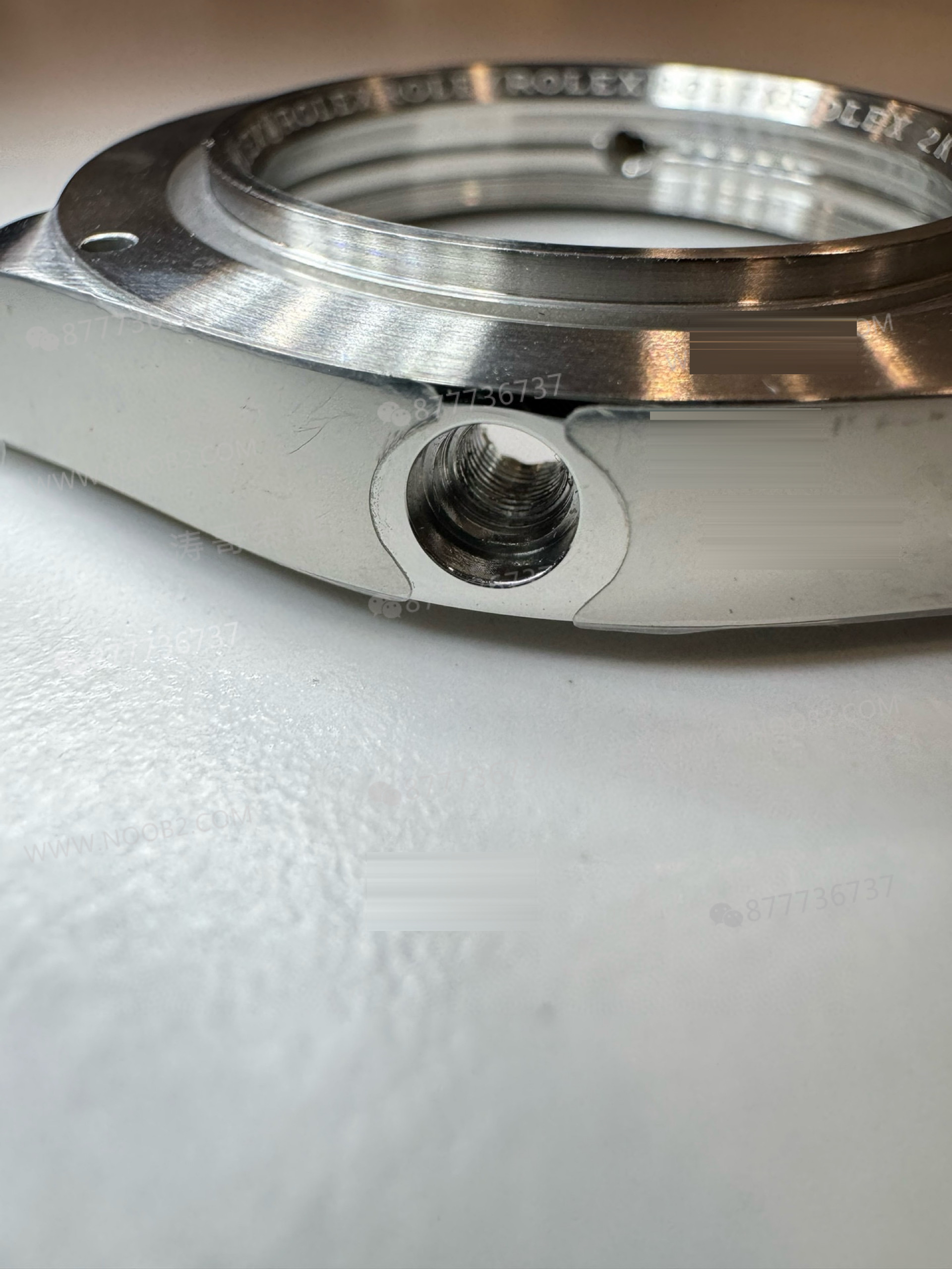 Gerçek-replika karşılaştırması: Clean Rolex tek kırmızı Sea-Dweller 126600 — 10. fotoğraf