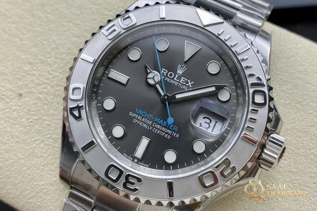 Gerçek-replika karşılaştırması: CLEAN/Clean Rolex gri Yacht-Master 126622 incelemesi - Arka Kapak ve Mekanizma Detayı