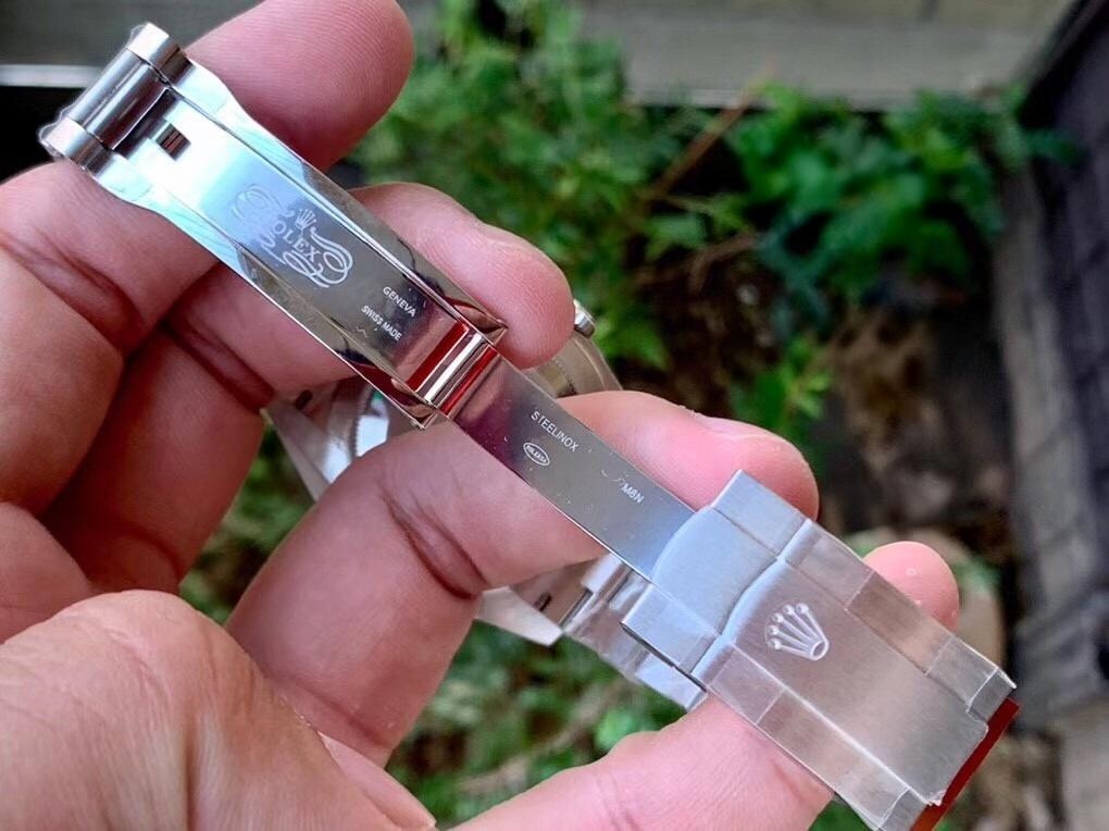 Gerçek-replika karşılaştırması: EW Factory Rolex Oyster Perpetual 41 mm replika saat ilk bakışta sahte — 11. fotoğraf