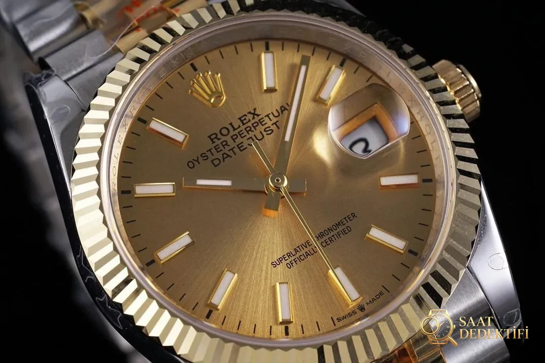 Gerçek-replika karşılaştırması: GM Factory Rolex Datejust 36 mm beş sıralı bilezik, 3235 tek parça mekanizma V3 versiyon, altın kaplama seri orijinal ile inceleme - Yan Profil ve Kordon Bağlantısı