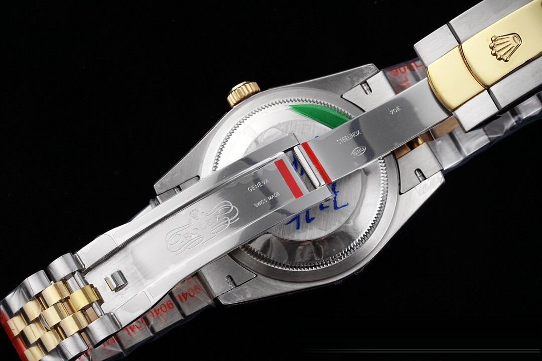 Gerçek-replika karşılaştırması: GM Factory Rolex Datejust 36 mm beş sıralı bilezik, 3235 tek parça mekanizma V3 versiyon, altın kaplama seri orijinal ile inceleme — 15. fotoğraf