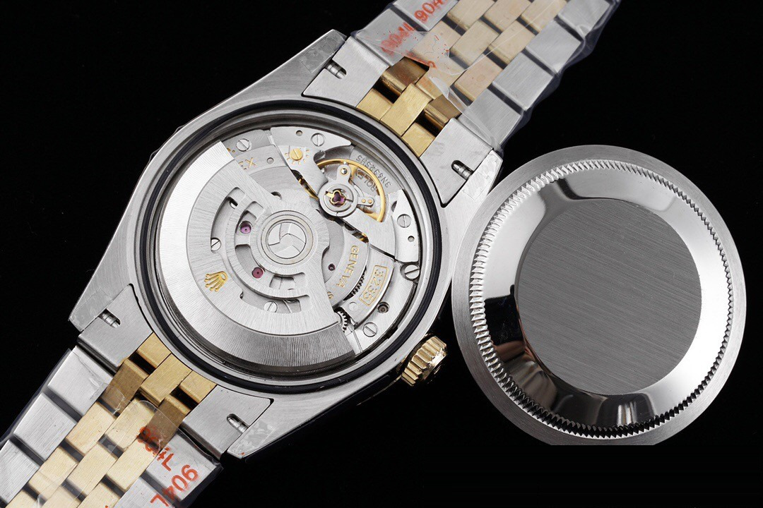 Gerçek-replika karşılaştırması: GM Factory Rolex Datejust 36 mm beş sıralı bilezik, 3235 tek parça mekanizma V3 versiyon, altın kaplama seri orijinal ile inceleme — 17. fotoğraf