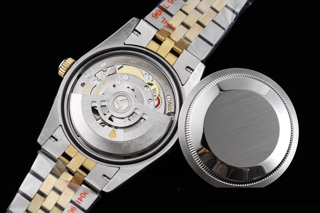 Gerçek-replika karşılaştırması: GM Factory Rolex Datejust 36 mm beş sıralı bilezik, 3235 tek parça mekanizma V3 versiyon, altın kaplama seri orijinal ile inceleme — 18. fotoğraf