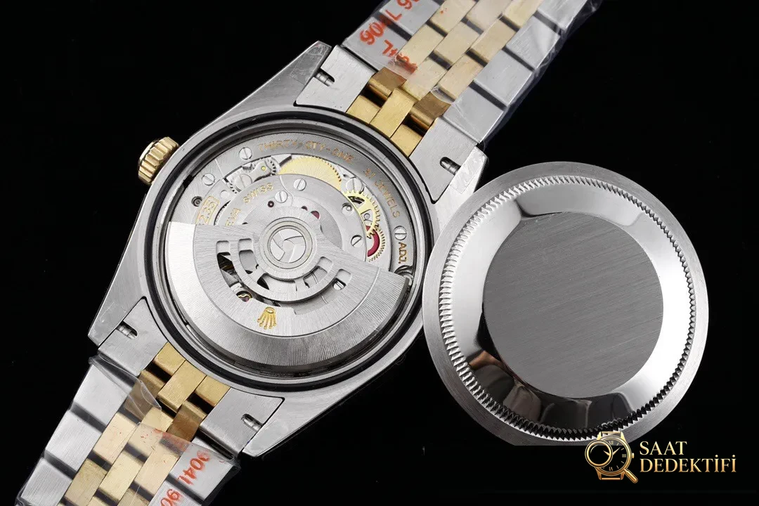 Gerçek-replika karşılaştırması: GM Factory Rolex Datejust 36 mm beş sıralı bilezik, 3235 tek parça mekanizma V3 versiyon, altın kaplama seri orijinal ile inceleme - Cam Yansıma Önleyici (AR) Kaplama
