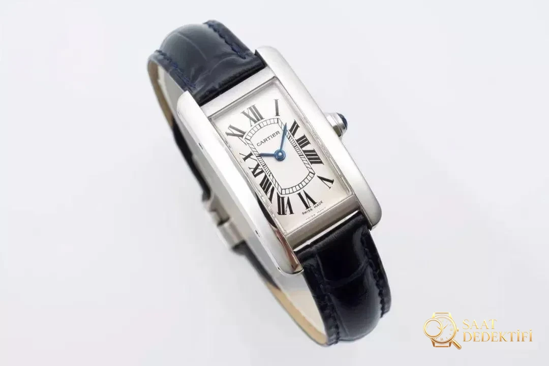 Gerçek-replika karşılaştırması: GS Factory Cartier Tank Americaine WSTA0016 kadın İsviçre kuvars mekanizmalı replika saat ile orijinali arasındaki fark nerede? Bu fabrika nasıl? - Genel Açı ve Estetik Duruş
