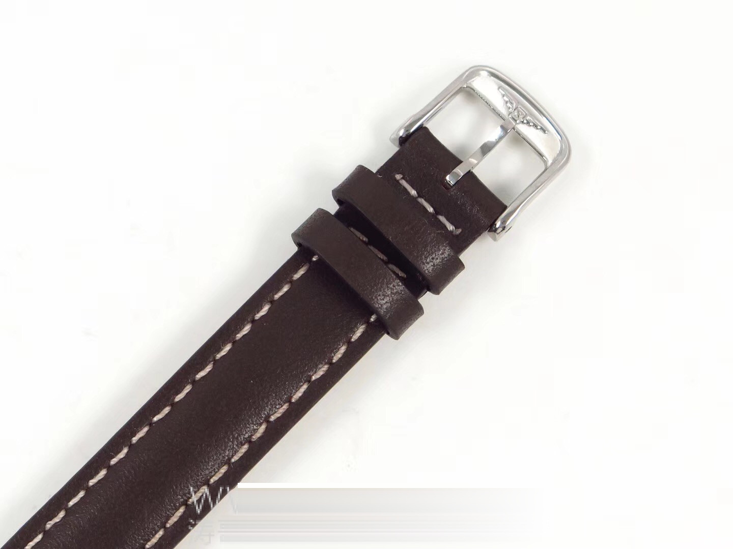 Gerçek-replika karşılaştırması: GS Factory Longines Equestrian serisi kadın replika saati 26,5 mm orijinal İsviçre 152 kuvars mekanizmasıyla orijinaline kıyasla nasıl? İlk bakışta sahte olduğu belli olur mu? — 33. fotoğraf