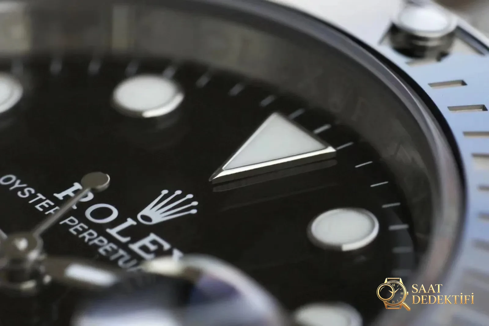 Vero e replica: qual è la differenza tra il Rolex Submariner nero HBBV6 Factory e l'originale? - Angolo generale e posizione estetica