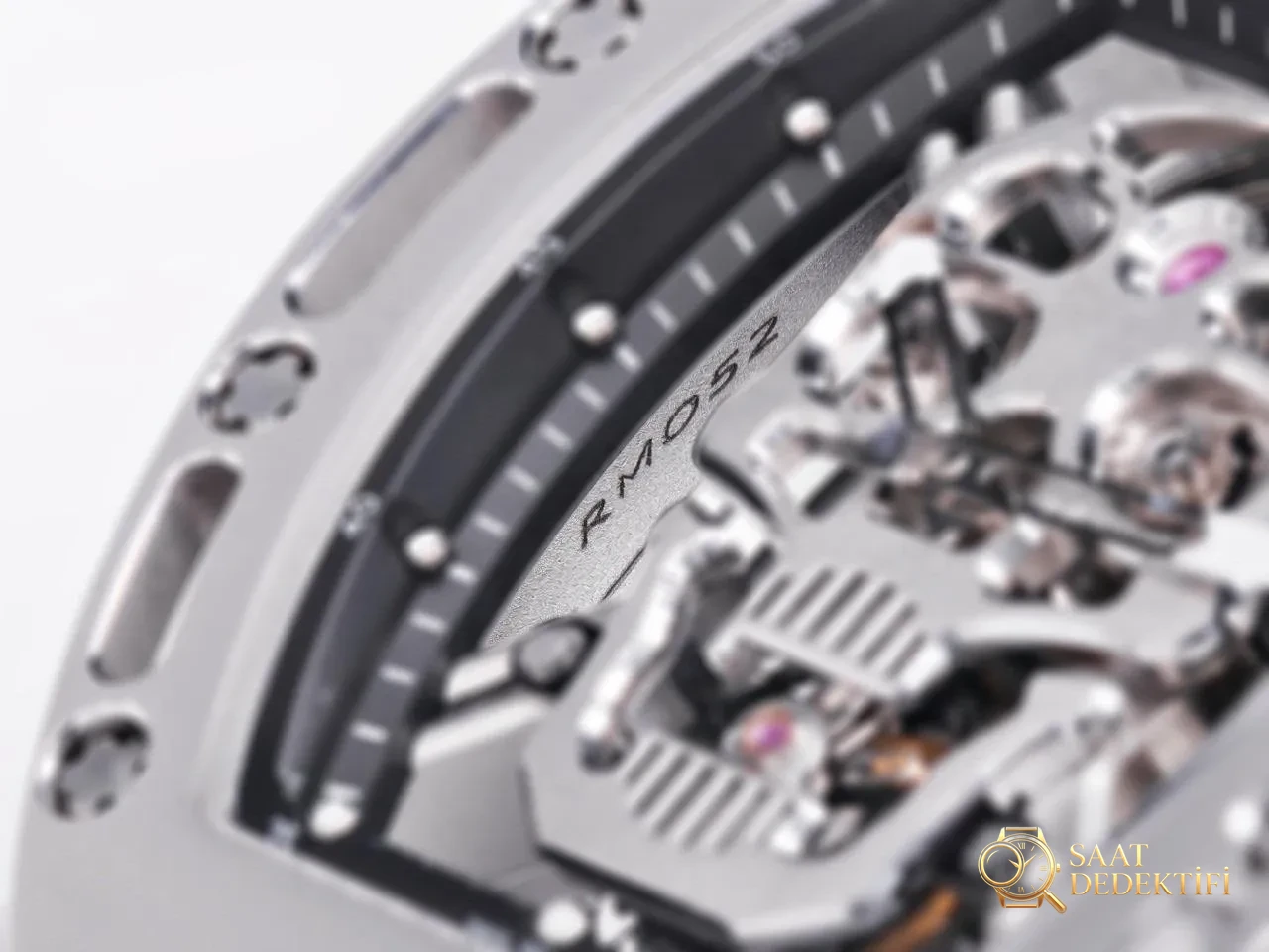 Gerçek-replika karşılaştırması: JB Factory Richard Mille RM52-01 gerçek tourbillon kol saatini nereden alabilirim? - Bilezik Bakla Ayrımı ve Pim Yapısı