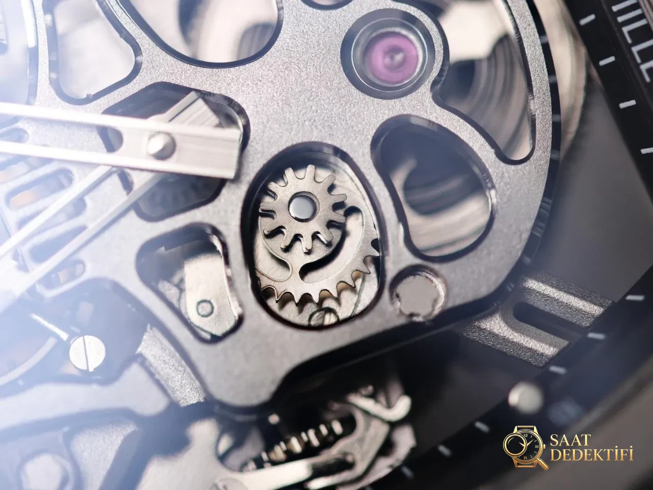 Gerçek-replika karşılaştırması: JB Factory Richard Mille RM52-01 gerçek tourbillon kol saatini nereden alabilirim? - Mekanizma Çark Dizilimi ve Taş Yatakları