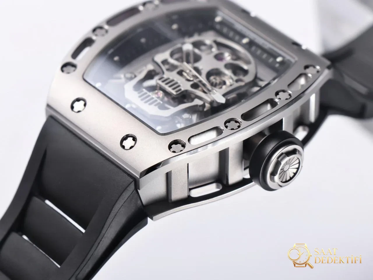 Gerçek-replika karşılaştırması: JB Factory Richard Mille RM52-01 gerçek tourbillon kol saatini nereden alabilirim? - Arka Kapak Gravür ve Seri Numarası