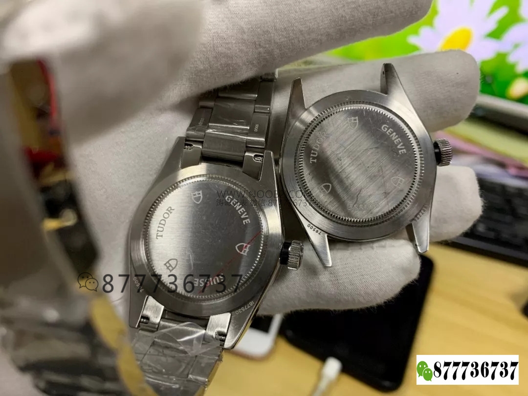Gerçek-replika karşılaştırması: KRF Factory V3 Tudor Black Bay 79500 küçük patates güncellenmiş versiyon replika saat ile orijinalin karşılaştırması — 14. fotoğraf