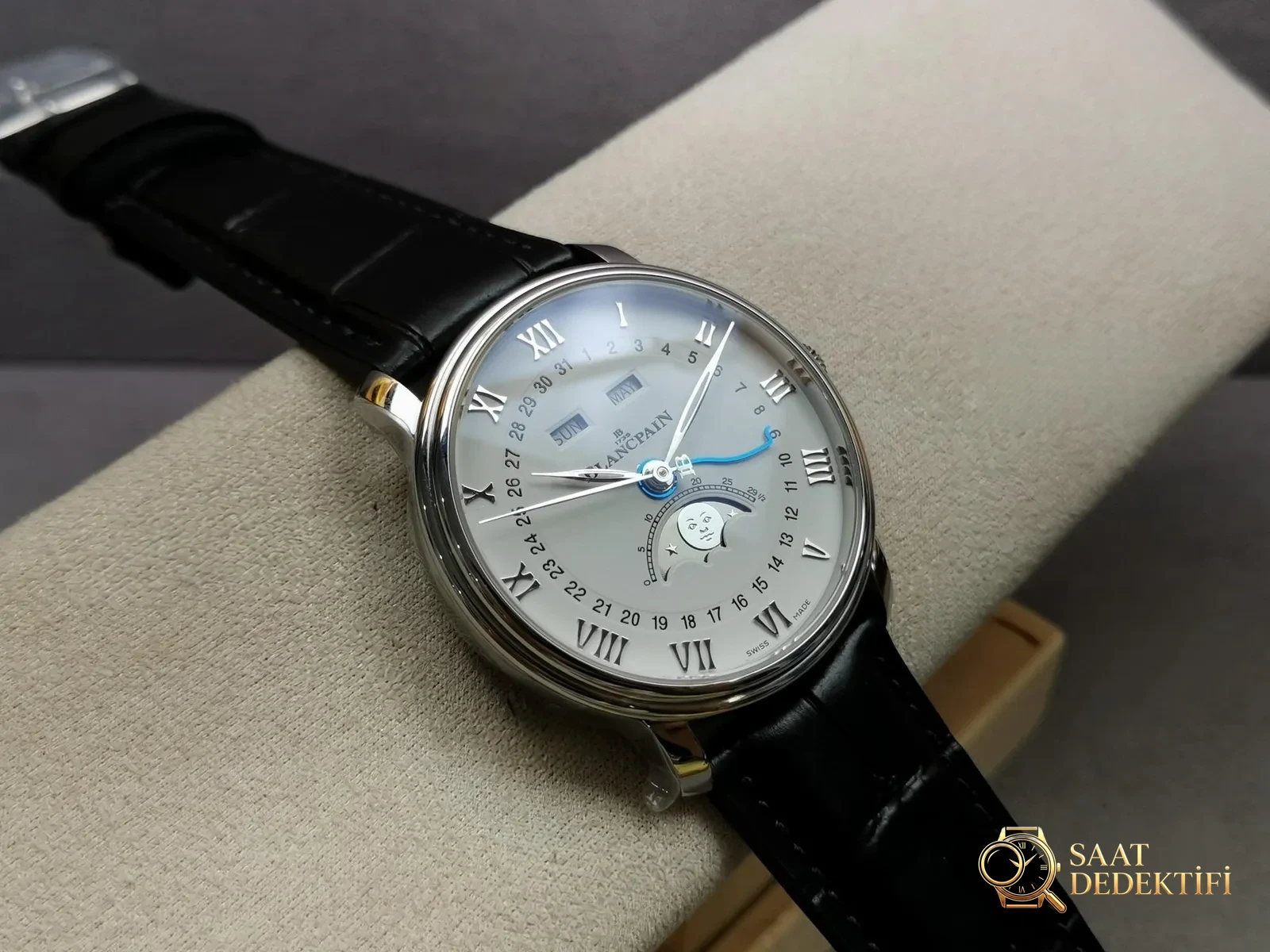 Gerçek-replika karşılaştırması: OM Factory V3 versiyonu Blancpain 6654 tam takvim ay evreli replika saat - Arka Kapak ve Mekanizma Detayı