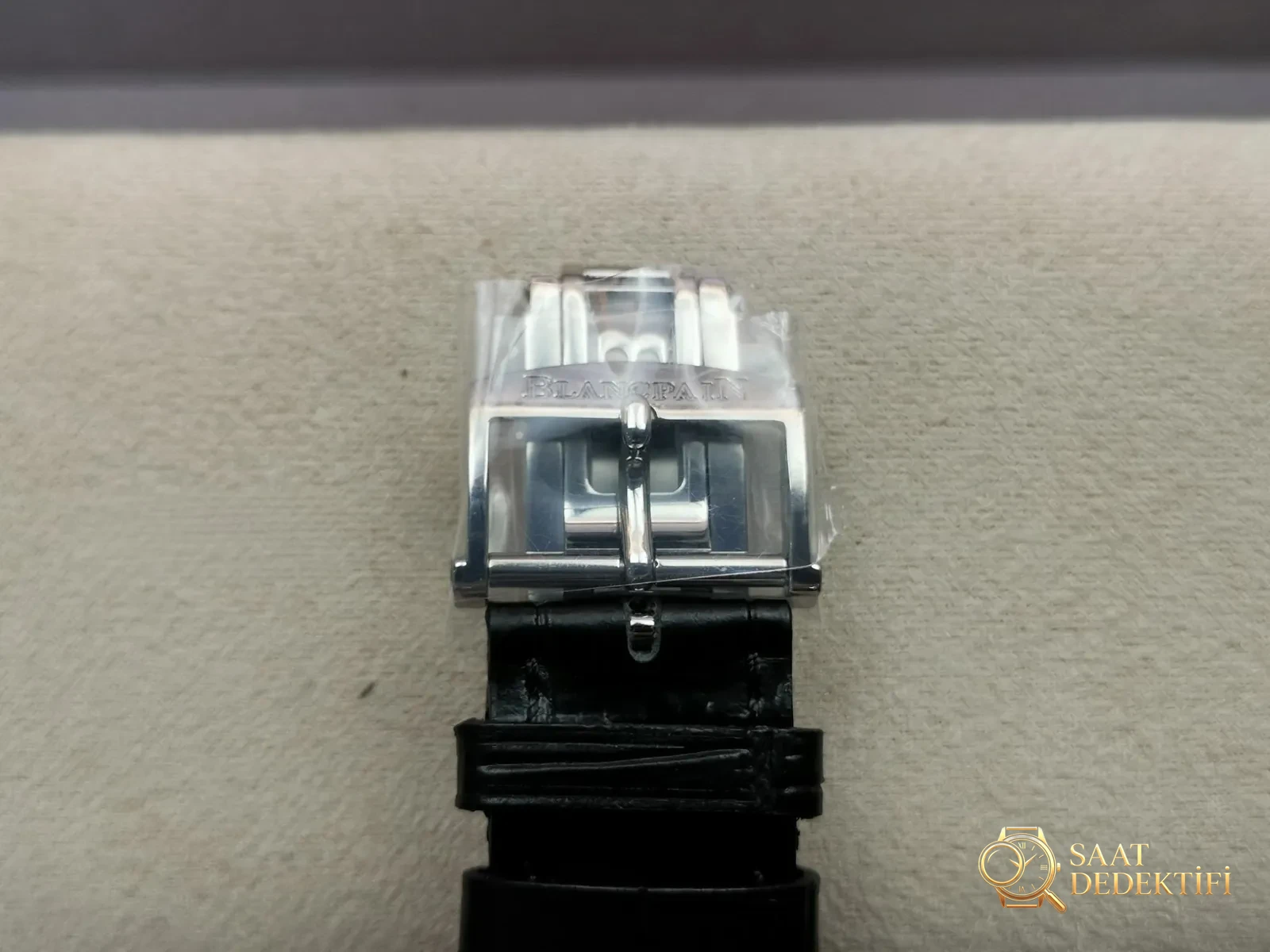 Gerçek-replika karşılaştırması: OM Factory V3 versiyonu Blancpain 6654 tam takvim ay evreli replika saat - Fosfor ve Super-LumiNova Gece Görünümü