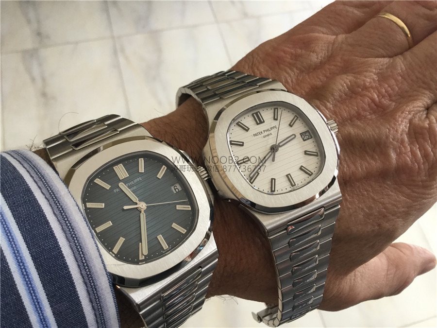 Gerçek-replika karşılaştırması: PPF Factory beyaz kadranlı Nautilus V2 versiyon replika saatin orijinal Patek Philippe 5711 mavi kadranlı ile karşılaştırma incelemesi — 3. fotoğraf