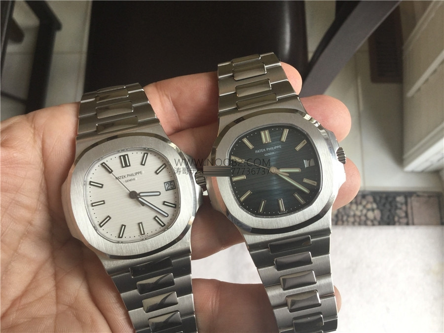 Gerçek-replika karşılaştırması: PPF Factory beyaz kadranlı Nautilus V2 versiyon replika saatin orijinal Patek Philippe 5711 mavi kadranlı ile karşılaştırma incelemesi — 27. fotoğraf