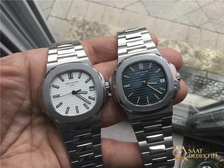 Gerçek-replika karşılaştırması: PPF Factory beyaz kadranlı Nautilus V2 versiyon replika saatin orijinal Patek Philippe 5711 mavi kadranlı ile karşılaştırma incelemesi - Takimetre Skalası ve Baskı Keskinliği