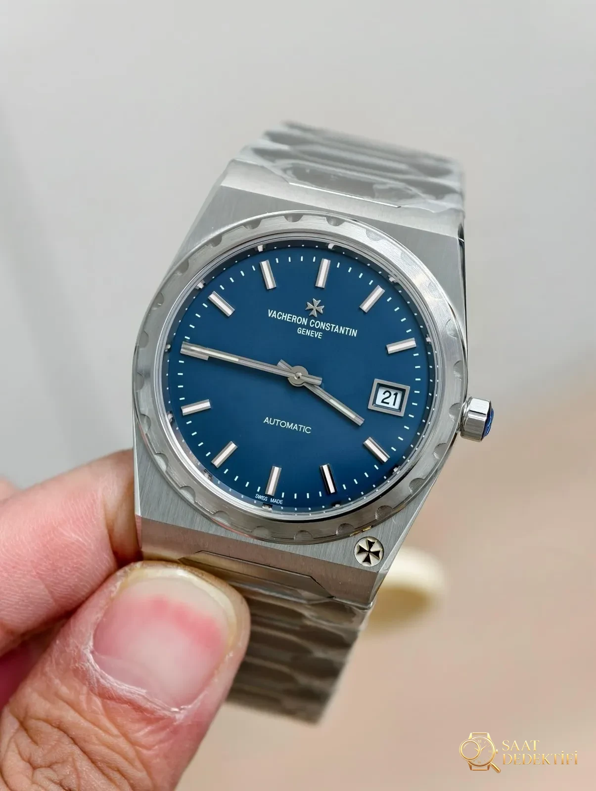 Gerçek-replika karşılaştırması: PPF Factory Vacheron Constantin Historiques 4200H/222A arasında ne fark var? - Yan Profil ve Kordon Bağlantısı