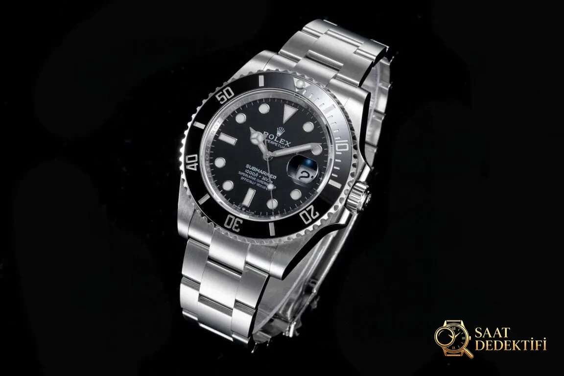 Gerçek-replika karşılaştırması: RF Factory Rolex yeni siyah Submariner