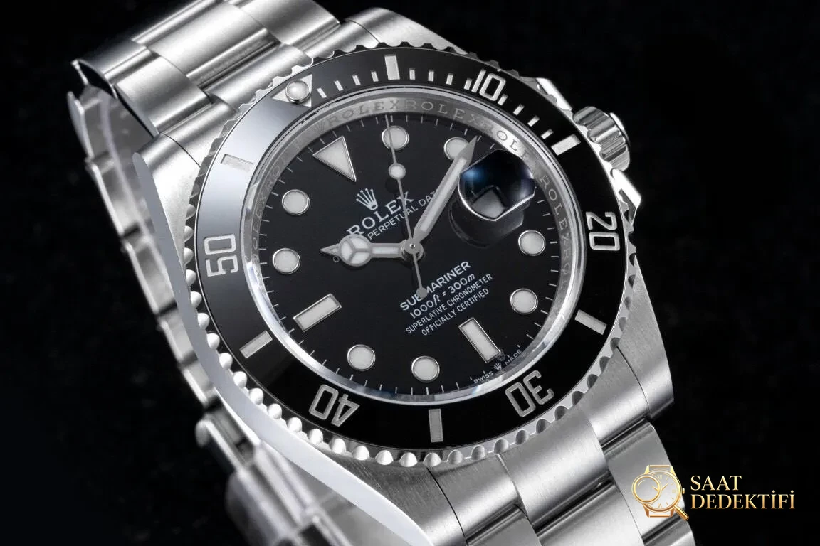 Gerçek-replika karşılaştırması: RF Factory Rolex yeni siyah Submariner