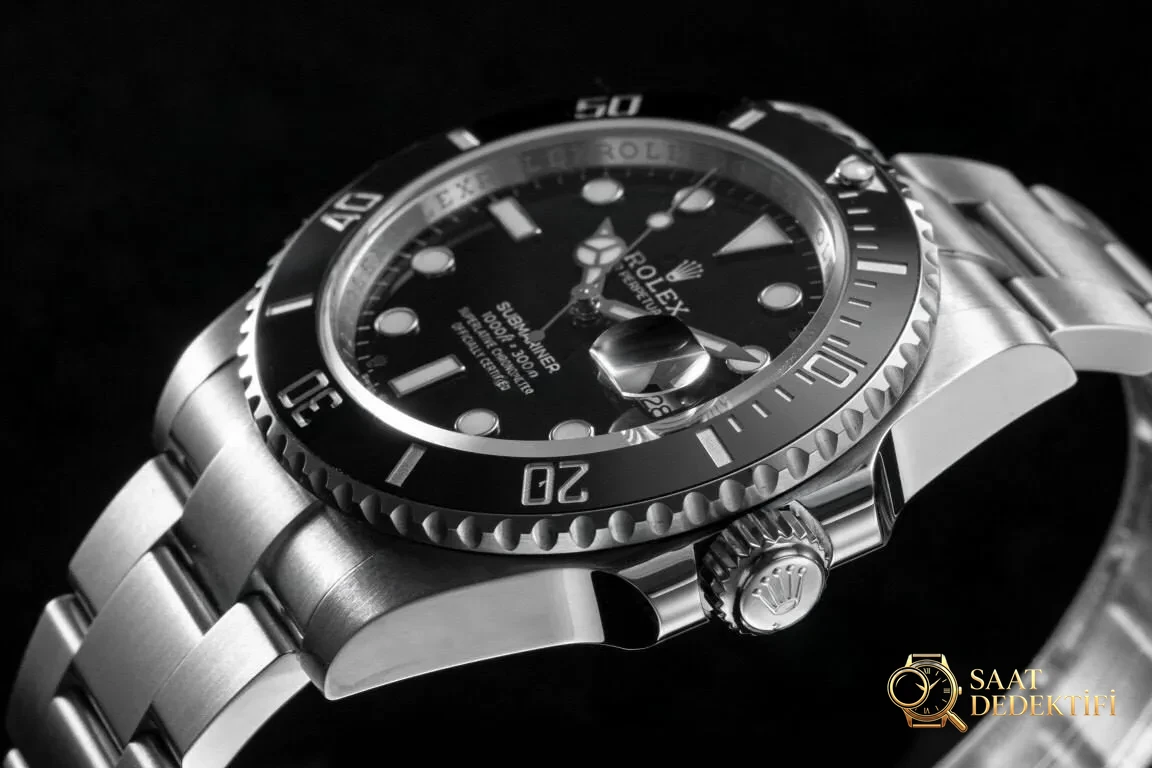 Gerçek-replika karşılaştırması: RF Factory Rolex yeni siyah Submariner