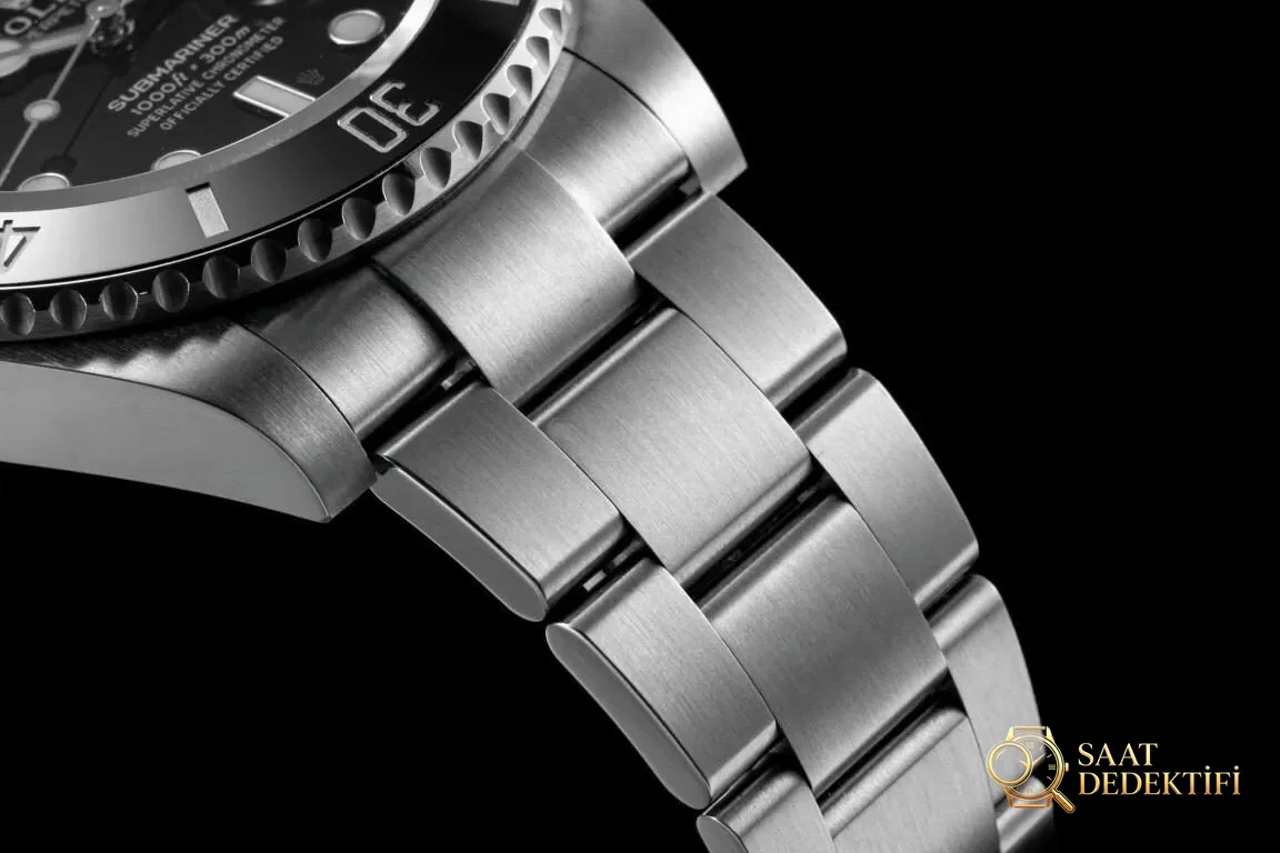 Gerçek-replika karşılaştırması: RF Factory Rolex yeni siyah Submariner