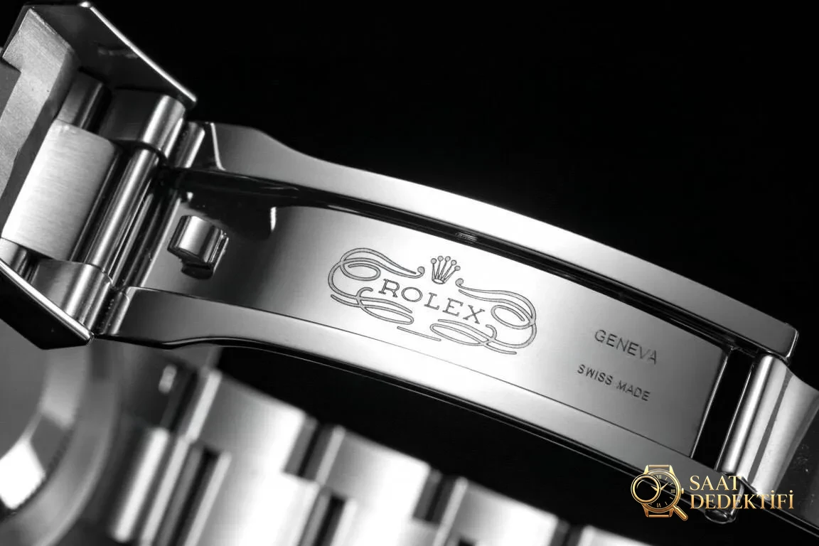Gerçek-replika karşılaştırması: RF Factory Rolex yeni siyah Submariner