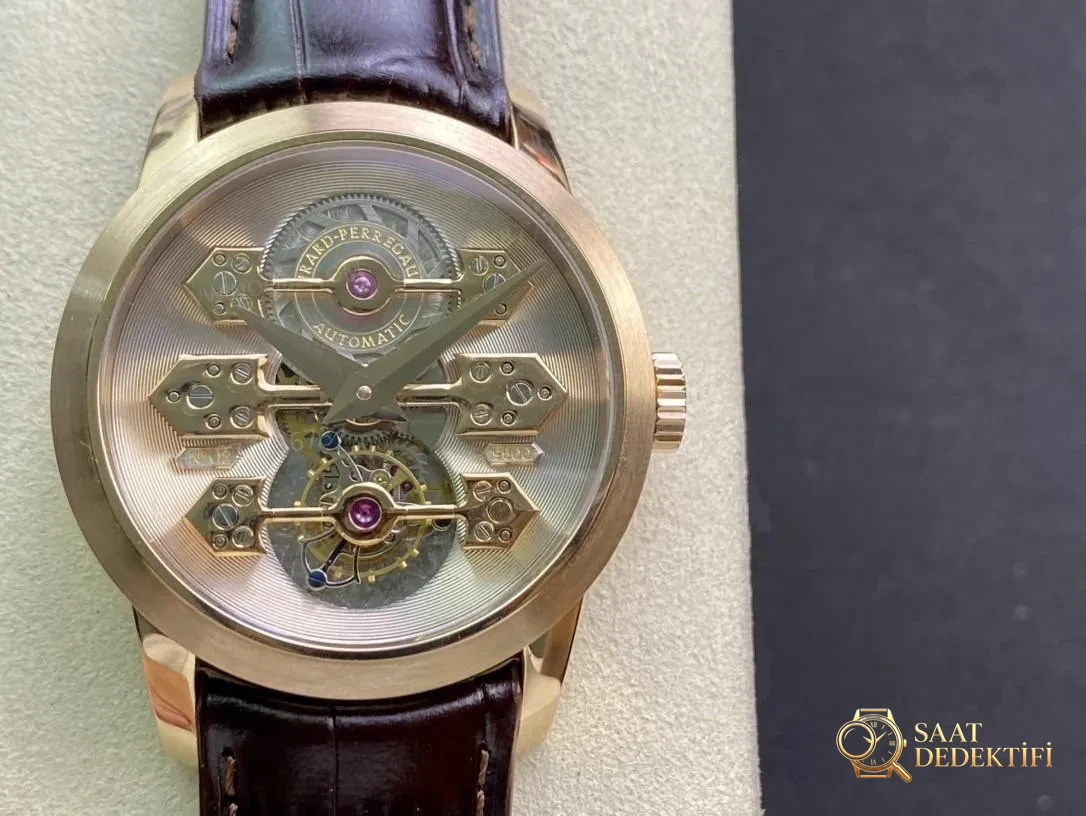Gerçek-replika karşılaştırması: RM Factory Girard-Perregaux Bridges 99193 tourbillon replika saat incelemesi - Cam Yansıma Önleyici (AR) Kaplama