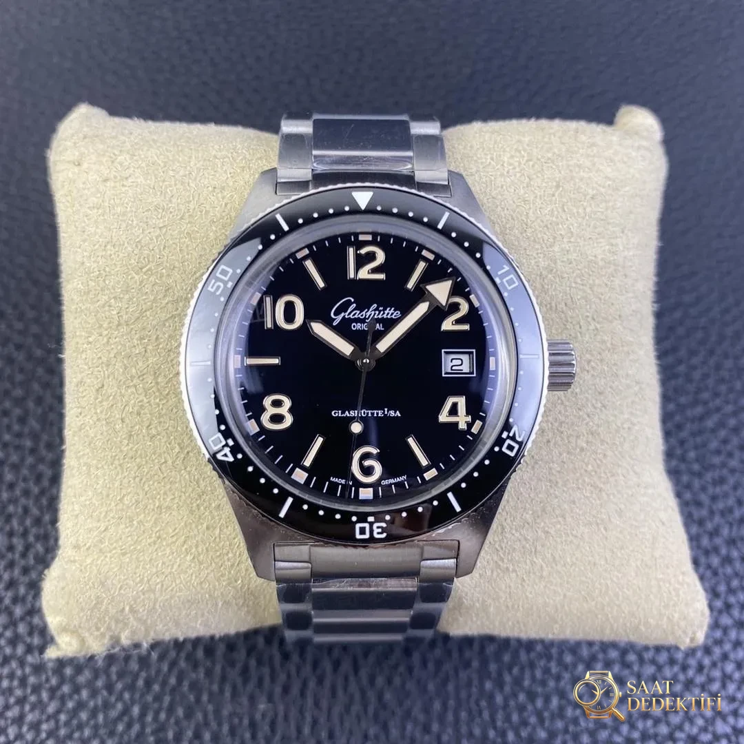 Gerçek-replika karşılaştırması: RXW Factory Glashütte Original açılım serisi, İsviçre SW200 mekanizmalı - Yan Profil ve Kordon Bağlantısı