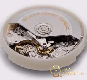 Gerçek-replika karşılaştırması: V7 Factory Chopard Classic Racing serisi 168571-3004 kronograf saatin işçiliği iyi mi? - Yan Profil ve Kordon Bağlantısı