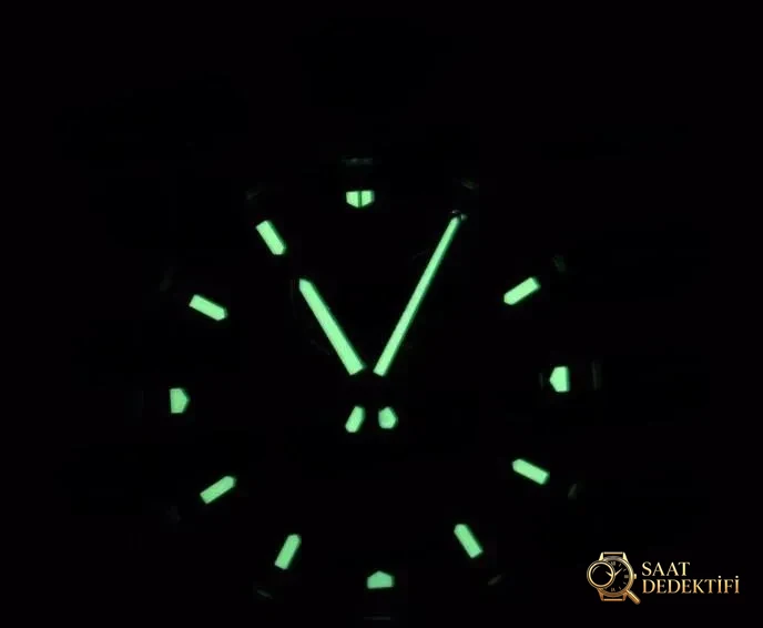 Gerçek-replika karşılaştırması: V7 Factory Chopard Classic Racing serisi 168571-3004 kronograf saatin işçiliği iyi mi? - Dalgıç Kilit Uzatması ve Toka Güvenliği
