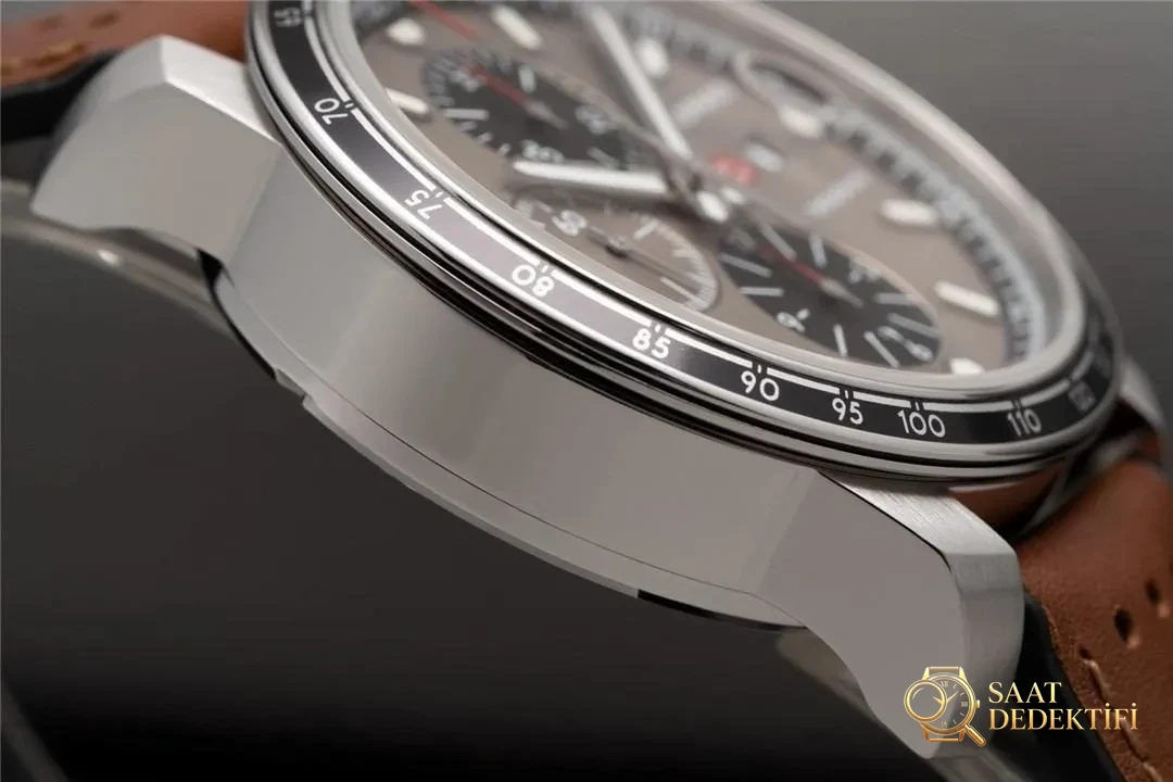 Gerçek-replika karşılaştırması: V7 Factory Chopard Classic Racing serisi 168571-3004 kronograf saatin işçiliği iyi mi? - Genel Açı ve Koleksiyon Duruşu