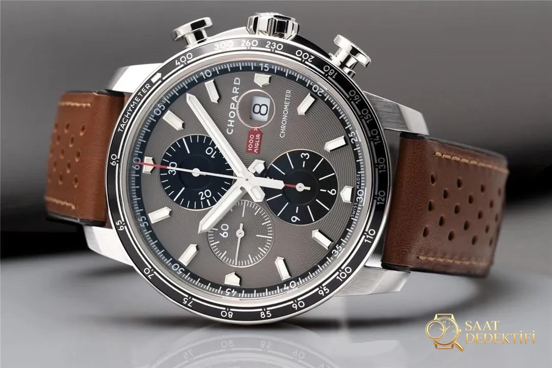 Gerçek-replika karşılaştırması: V7 Factory Chopard Classic Racing serisi 168571-3004 kronograf saatin işçiliği iyi mi? - Kasa Arka Yivleri ve Sızdırmazlık Contası