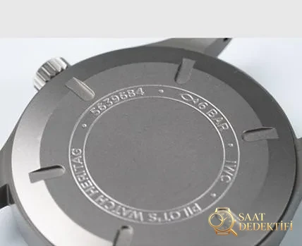 Gerçek-replika karşılaştırması: V7 Factory IWC titanyum kasa Mark XVIII IW327006 inceleme - Kordon Dokusu ve Dikiş Detayları