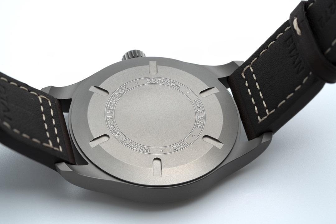 Gerçek-replika karşılaştırması: V7 Factory IWC titanyum kasa Mark XVIII IW327006 inceleme — 39. fotoğraf