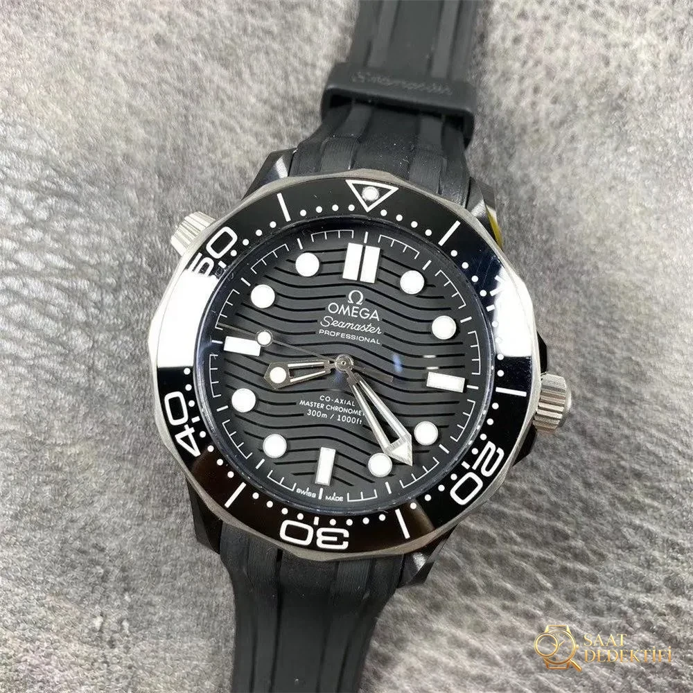 Gerçek-replika karşılaştırması: VS Factory Omega seramik-titanyum Seamaster 300m + naiad lock, orijinal ve piyasa versiyonuyla karşılaştırmalı dalış saati incelemesi - Safir Kristal Cam Eğimi ve Yansıması