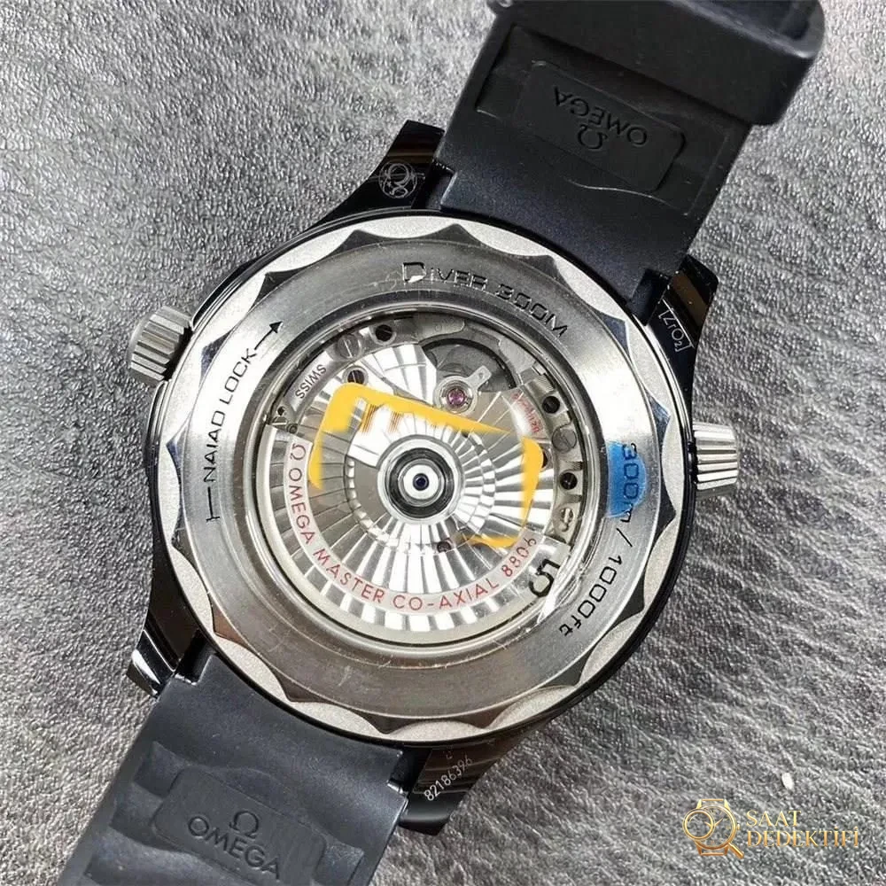 Gerçek-replika karşılaştırması: VS Factory Omega seramik-titanyum Seamaster 300m + naiad lock, orijinal ve piyasa versiyonuyla karşılaştırmalı dalış saati incelemesi - Yan Profil Kalınlık ve Ergonomik Kavis