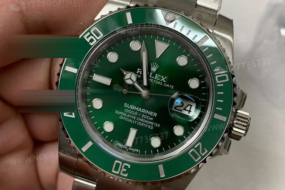 Gerçek-replika karşılaştırması: VS Factory Rolex yeşil Submariner en yeni Clean bezelle güncellenerek yeniden zirveye çıkıyor — 8. fotoğraf