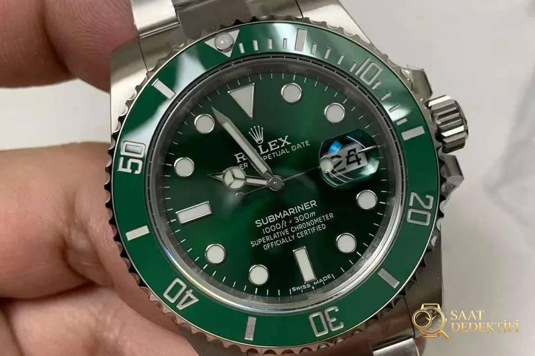 Gerçek-replika karşılaştırması: VS Factory Rolex yeşil Submariner en yeni Clean bezelle güncellenerek yeniden zirveye çıkıyor - Fosfor ve Super-LumiNova Gece Görünümü