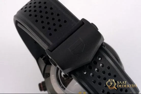 Gerçek-Replika Karşılaştırması: XF TAG Heuer Carrera Ay Yüzeyi Heuer 01 CLEP Özel Sürüm - Tepe Koruması ve Ayar Fonksiyonu