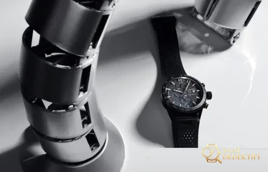 Gerçek-Replika Karşılaştırması: XF TAG Heuer Carrera Ay Yüzeyi Heuer 01 CLEP Özel Sürüm - Takimetre Skalası ve Baskı Keskinliği