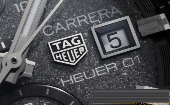 Gerçek-Replika Karşılaştırması: XF TAG Heuer Carrera Ay Yüzeyi Heuer 01 CLEP Özel Sürüm — 29. fotoğraf