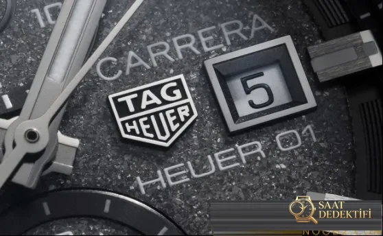 Gerçek-Replika Karşılaştırması: XF TAG Heuer Carrera Ay Yüzeyi Heuer 01 CLEP Özel Sürüm - Dalgıç Kilit Uzatması ve Toka Güvenliği