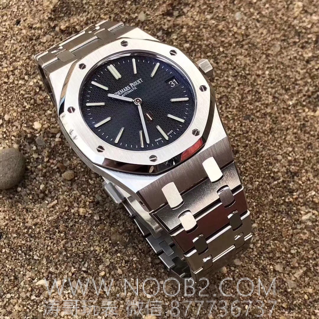 Gerçek-replika karşılaştırması: XF15202 replika ile orijinal AP Royal Oak klasik ultra ince iki iğneli çelik saat — 11. fotoğraf