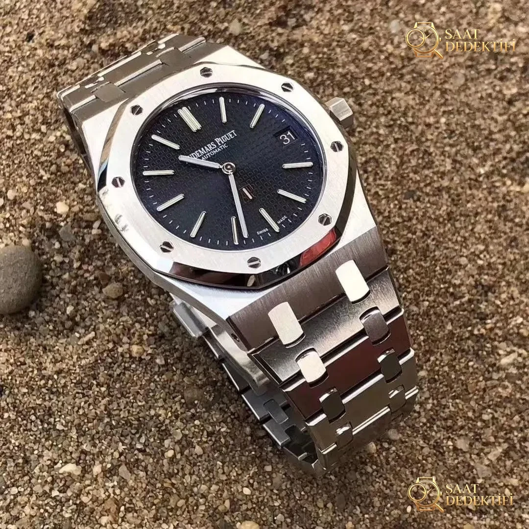 Gerçek-replika karşılaştırması: XF15202 replika ile orijinal AP Royal Oak klasik ultra ince iki iğneli çelik saat - Yan Profil ve Kordon Bağlantısı