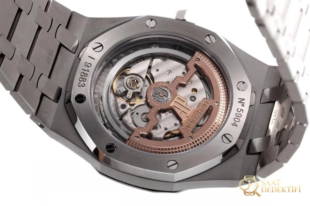 Gerçek-replika karşılaştırması: XF15202 replika ile orijinal AP Royal Oak klasik ultra ince iki iğneli çelik saat - Mekanizma Çark Dizilimi ve Taş Yatakları