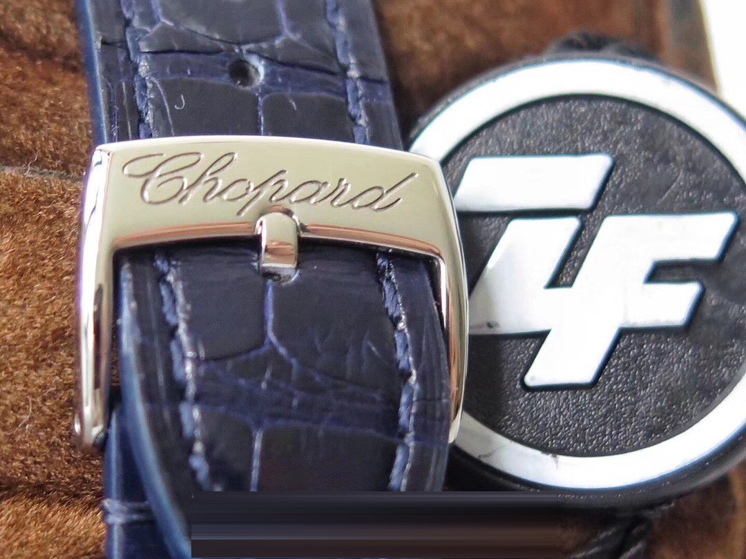 Gerçek-Replika Karşılaştırması: ZF Factory Chopard Happy Diamonds 7 Elmaslı 278559, Sea-Gull 2892 Mekanizmalı 36 mm Otomatik Kadın Kol Saati — Orijinal İncelemesi — 16. fotoğraf