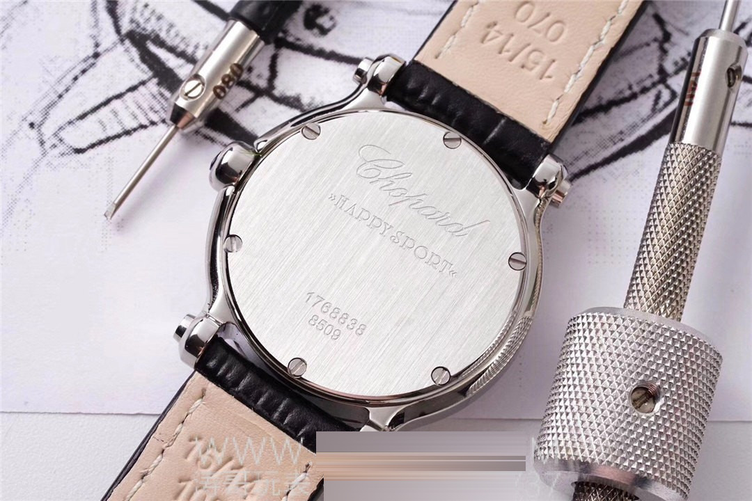 Gerçek-Replika Karşılaştırması: ZF Factory Chopard Happy Diamonds Quartz 278509-3001 Orijinal LUC İsviçre ETA955.112 Mekanizmalı Replika Saat ile Orijinal İnceleme Karşılaştırması — 24. fotoğraf