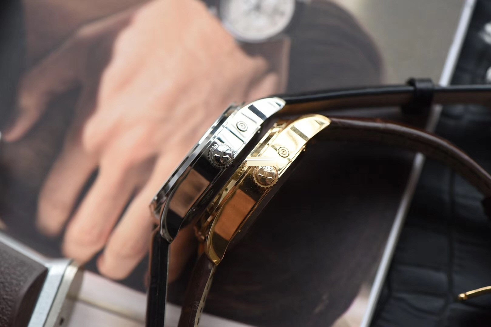 Gerçek-replika karşılaştırması: ZF Factory Jaeger-LeCoultre Master Geographic Q1428421 replika saatin orijinalle karşılaştırmalı incelemesi — 14. fotoğraf
